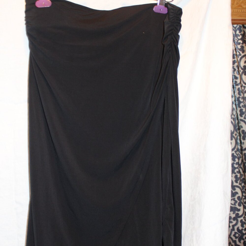 Black ruched skirt